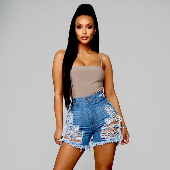 Shorts - Picture 2 of 4